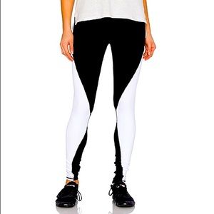 Alo yoga illusion leggings white and orange. Set of two leggings